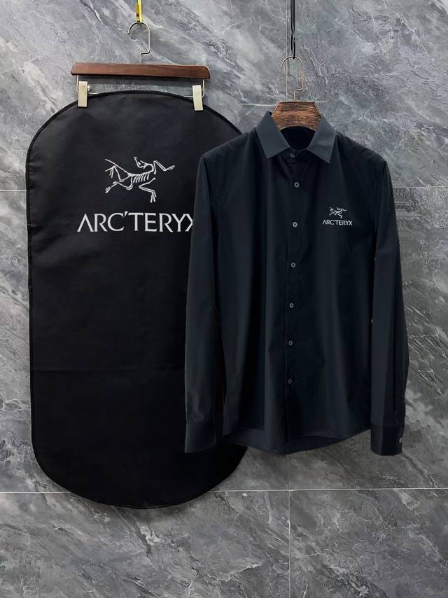 Arcteryx 始祖鸟24早春新款高科技纯棉竹纤维混纺休闲翻领衬衣！贸易公司渠道稀出，同步官网发售5930Rmb！精良剪裁和舒适感无敌的经典标志性单品，春夏秋