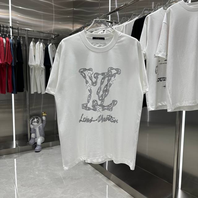 Lv 2024早春新款短袖t恤 个性印花 男女同款 S M L Xl Xxl 五个码 黑色 白色