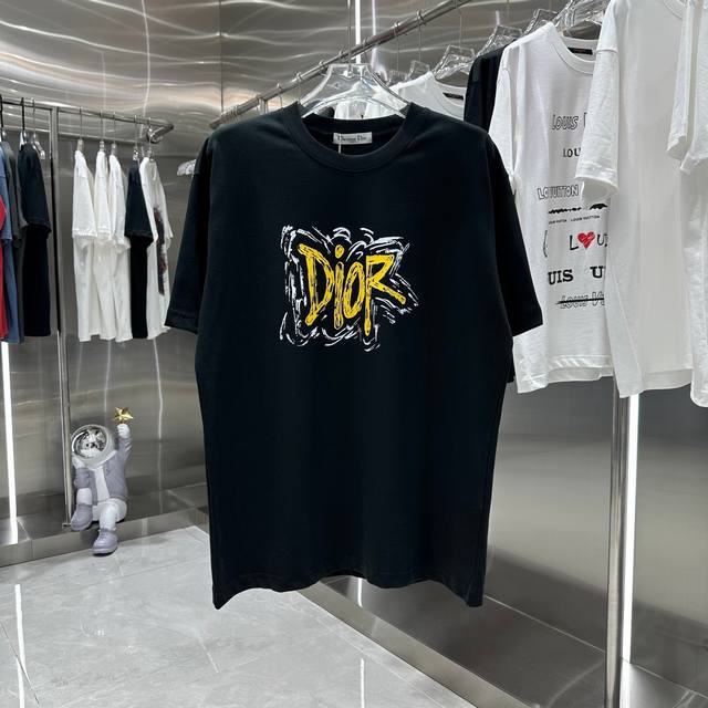 Dio 2024早春新款短袖t恤 个性印花 男女同款 S M L Xl Xxl 五个码 黑色 白色