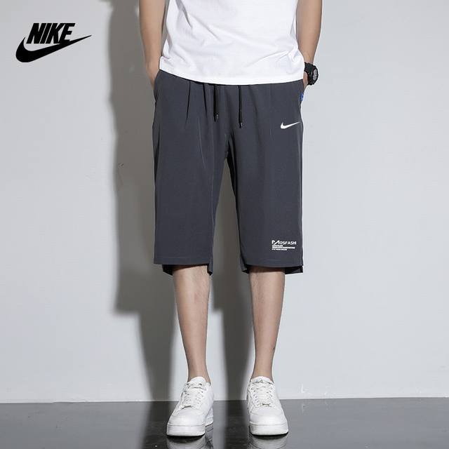 Nike 耐克2024专柜经典款直口七分裤 颜色：浅灰色 深灰色 黑色 尺码：M-4Xl 图9 成分：聚酯纤维 % 面料定制高端锦棉罗马面料，手感柔软舒适，垂感