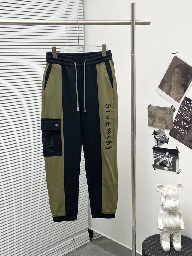 Gvc 2024秋冬新款休闲裤！官网同步发售。品牌经典logo休闲裤 ，定制面料，舒适度极好，手触感强烈。辨识度极高，完美品相工艺。 尺码：M-3Xl