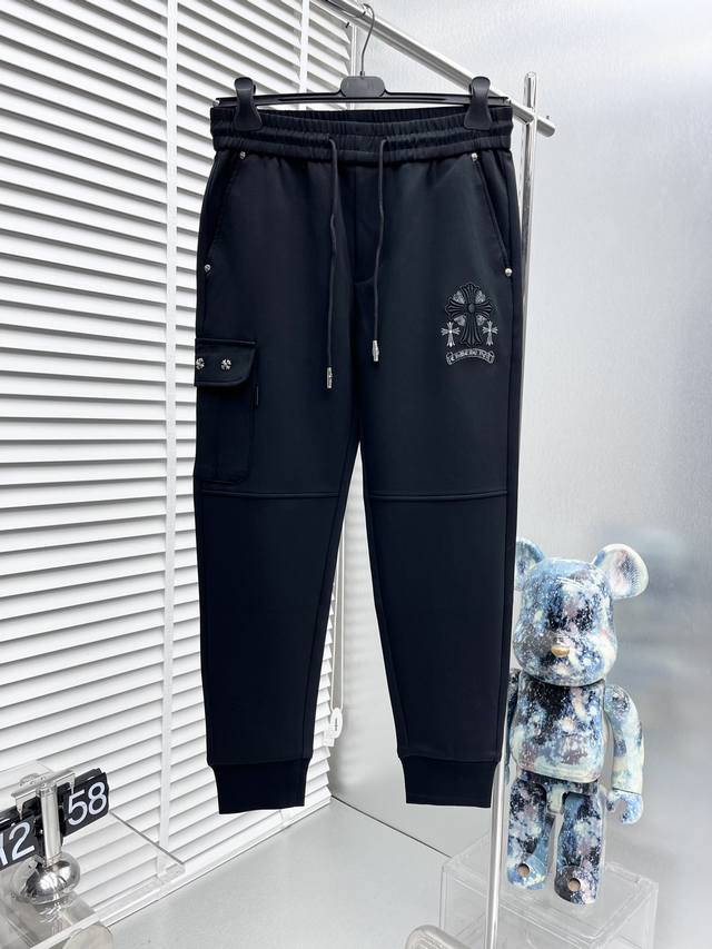 Ch*克罗心 2024Ss春季新款休闲裤！官网同步发售。品牌经典logo休闲裤 ，定制面料，舒适度极好，手触感强烈。辨识度极高，完美品相工艺。 尺码：M-3Xl