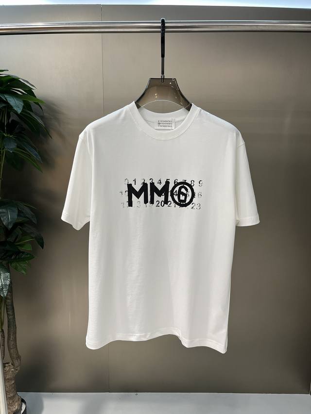 Mm6 胶带logo T恤 颜色：黑色 白色 尺码：M~3Xl