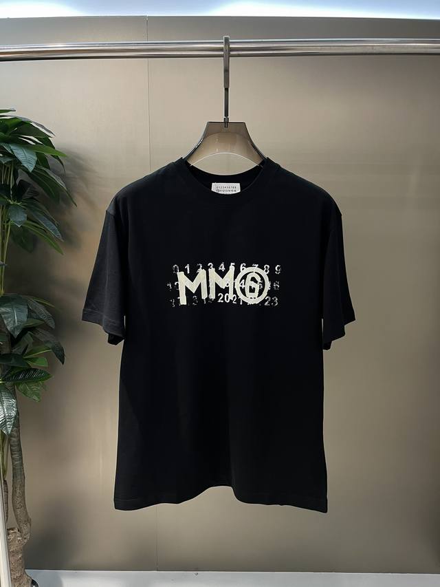 Mm6 胶带logo T恤 颜色：黑色 白色 尺码：M~3Xl