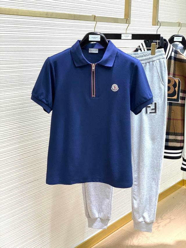 Moncler 蒙口，2024春季最新品，专柜同步有售，原单狠货，时尚休闲翻领短袖衬衫，上身舒适！吸睛而有亮点，采用进口原版面料，顶级刺绣工艺字母图案装饰log