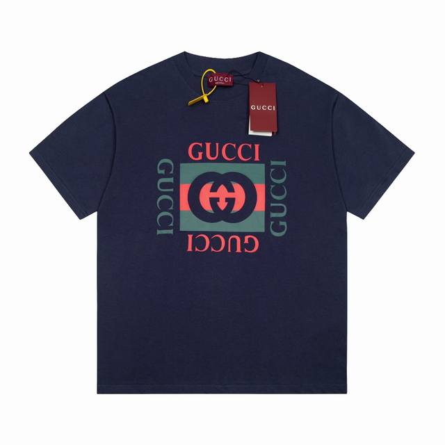 高品质 Gucci 古驰 双g Logo短袖t恤，采用立体双g图标，叠层印花工艺，区别于普通的印花图标 ，定织纯棉卫衣面料，舒适透气不易变形。三标齐全，宽松版型
