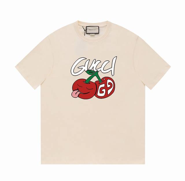 Gucci古驰24Ss夏季系列 G家趣味樱桃标识字母印花t恤 -采用双纱纯棉250G，面料颜色定制定染，不缩水不退色。手感舒服，质感超强全套辅料.潮男潮女必备经