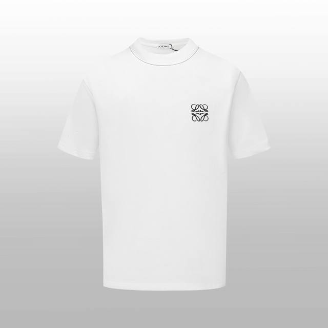 顶级版本 区别通货 - Loewe刺绣短袖 - 颜色：白色 - 尺码：Xs S M L - 辅料: 全套定制辅料 - 版型：宽松 - 无性别区分 男女同款