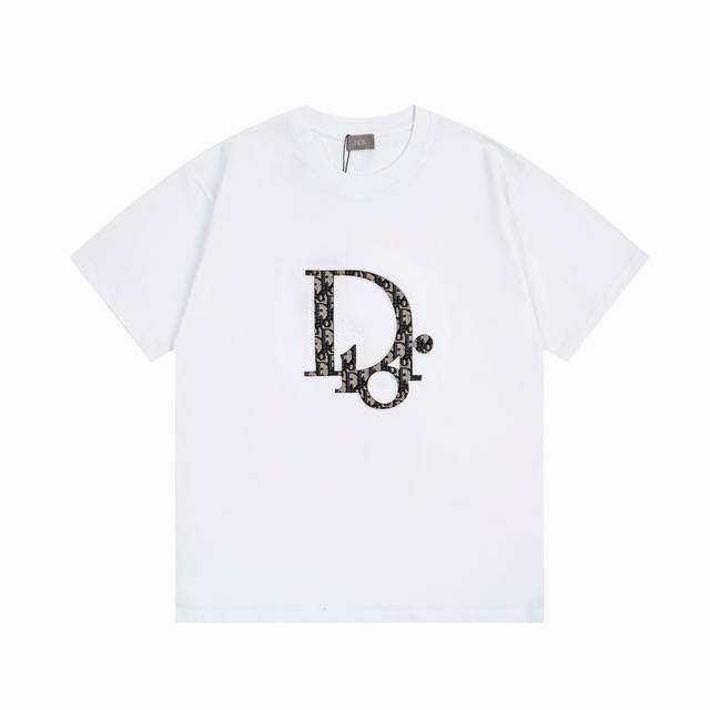 Dior迪奥 Cd 字母贴布刺绣 Logo标识精工刺绣 精致升级，灵感源自八十年代复古 原版面料 官方同款 定制260 克同缸染面料 手感非常舒服 春夏最新砖柜