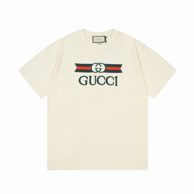 Gucci 古驰 红绿腰带 双g字母 刺绣 Logo标识精致升级，灵感源自八十年代复古 原版面料 官方同款 短袖t恤 定制260克同缸染面料 手感非常舒服 春夏