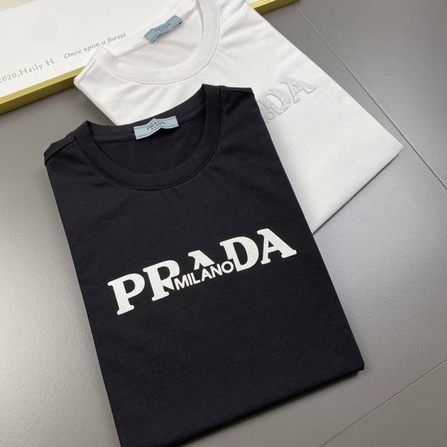 A普拉达 2024Ss春夏高品质丝光棉短袖t恤 M-6Xl可穿至230斤 顶级原单品质，当下最新工艺要求，顶级订单要求车线做工，超级好搭配，顶级定制，搭配整件细