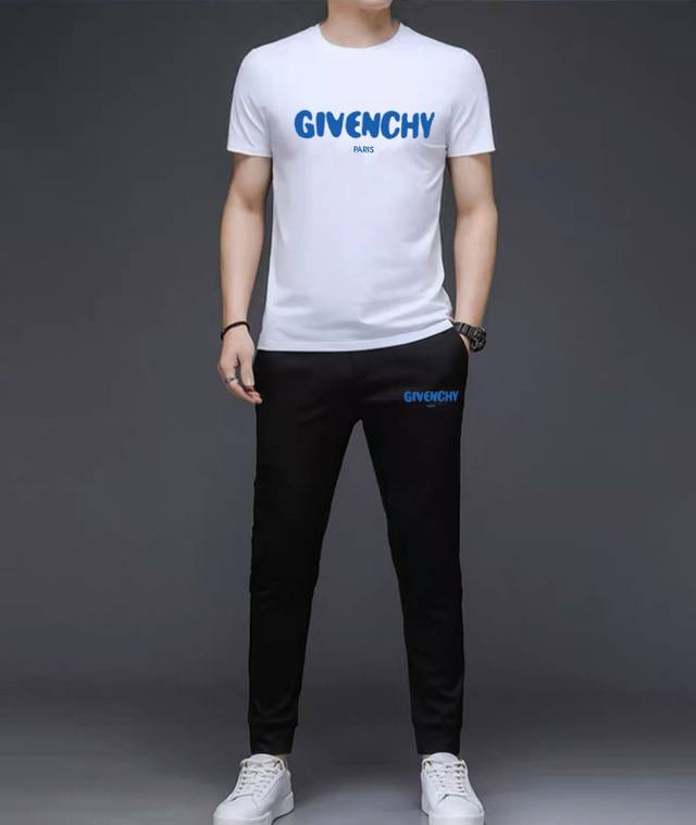 Givenchy 纪梵希 胖子福音 2024官网同款.世界知名奢侈品牌.夏季男士 双丝光 高品质货套装 采用进口原单面料 ，当季时尚潮流款，百搭爆款。简洁大方，