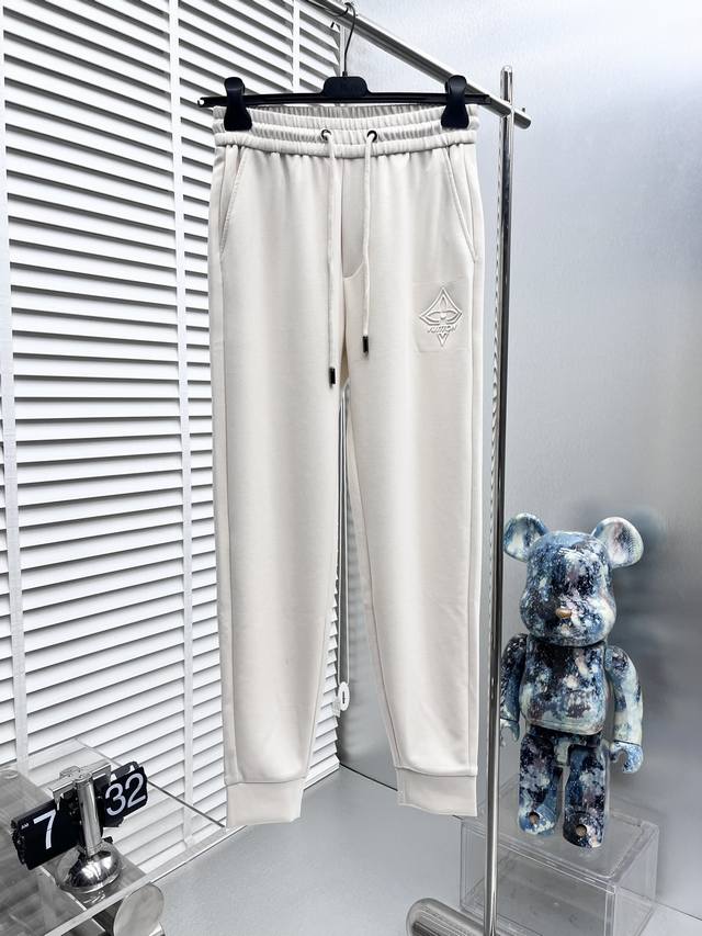 Lv* 24Ss春夏新款长裤，品牌全新推出发售，选用进口原单面料，高端品质，精细做工，穿着休闲时尚、潮男必入单品 码数:M-3Xl