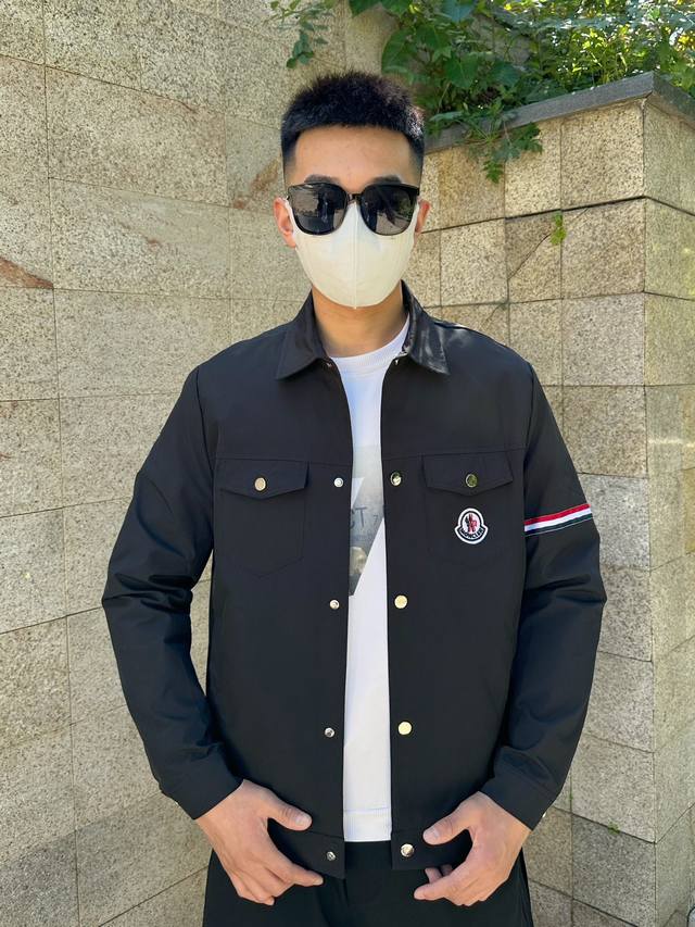 蒙口moncler 2024春季新款男士夹克外套，原单三标齐全高端版本！专柜定制面料 透气舒适度高，细节无可挑剔，品牌元素设计理念，专业代购级体现高品质。手感细