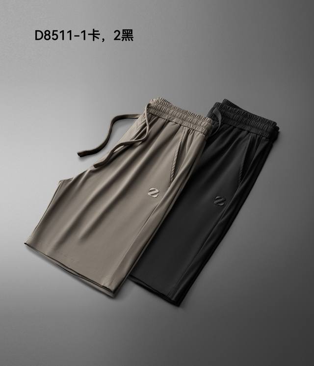 春夏新款短裤 New Models ；冰丝面料，舒适透气，丝滑触感，亲肤安全 款号：D8511-1卡，2黑 码数：M-4Xl 版型：宽松舒适裤型