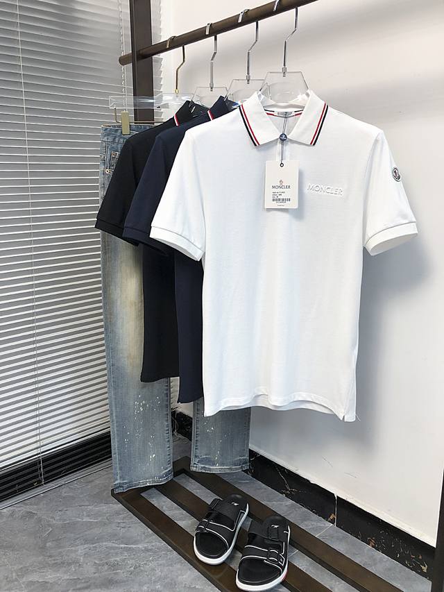 Moncler 蒙口 2024夏款最新，官网最新款男士短袖翻领polo衫，高端定制进口丝光珠地棉面料 穿着舒适、丝滑透气 、 胸前品牌经典刺绣图案、 纽扣带lo