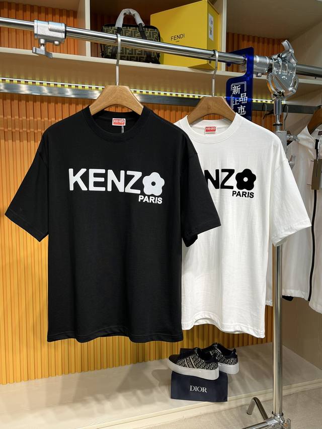 Kenzo24Ss夏季新款字母图案印花短袖t恤，男女同款，字母花朵印花t恤是一款结合了品牌经典元素和nigo独特设计的时尚单品。 Ke*Zo是日本的一个时尚品牌