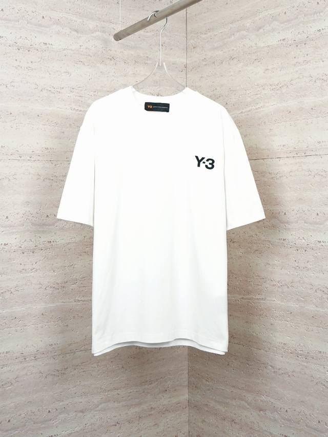 Yamamoto山本耀司 夏季新款y3短袖t恤，重磅40支双纱精梳棉 上身柔软舒适贴身耐穿，体现高品质。手感细腻柔软！呈现休闲裁剪，上身版型超赞。尺码：M-3X