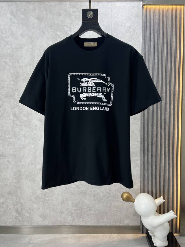Burberry 巴宝莉 2024Ss最新款短袖t恤，原标 定制面料，手感柔软，穿着舒适，做工精细.上身效果无敌帅气kz，码数：M-3Xl