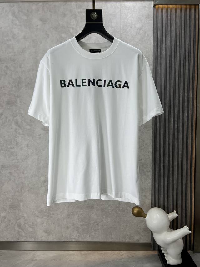 Balenciaga 巴黎世家 2024Ss最新款短袖t恤，原标 定制面料，手感柔软，穿着舒适，做工精细.上身效果无敌帅气kz，码数：M-3Xl