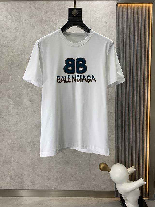 Balenciaga 巴黎世家 可穿220斤 2023春夏休闲商务刺绣logo短袖t恤，采用优质面料 进口工艺，边角规整光滑细腻有立体感，不变一如既往的辨识度，