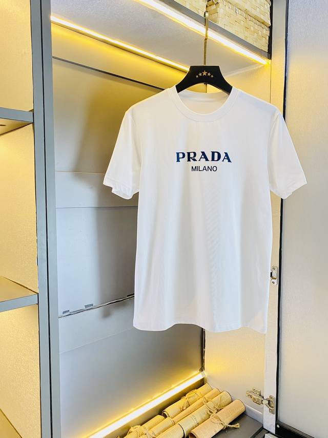 穿240斤 胖子福音 情侣款 码数：M-6Xl 普拉达 Prada 原单品质 2024最新款 男装短袖t恤 衣服 精选专柜订制顶级丝光棉进口面料 所有细节做工完