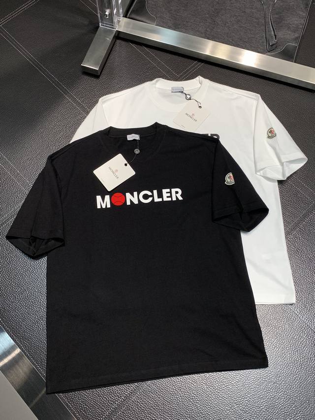 Moncler蒙口 独家专供新款原单男士休闲短袖 高端定制 高版本 时尚百搭爆款进口面料 胸前logo图案设计 手感超柔软细腻 穿着亲肤舒适 高端精品 代工厂精