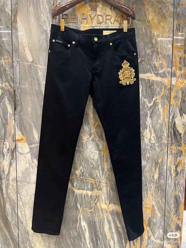1944Ss新款黑色牛仔裤 龙年限定系列 顶级金色印度丝dg金牌logo 原版拉链五金织唛定制 修身小脚裤型 码数29-38