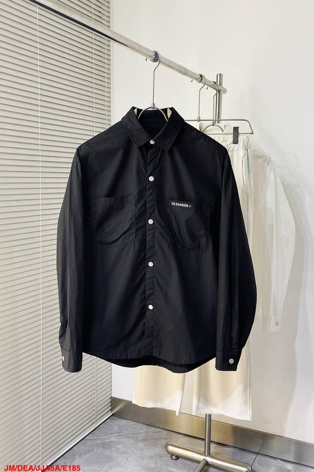 E185 Jm Jil Sander 2024官网专柜最新秋款男士必备款衬衫外套，100%天然棉，褶皱效果展现质感 舒服透气，原单狠货，原版面料，柔软舒适，上身