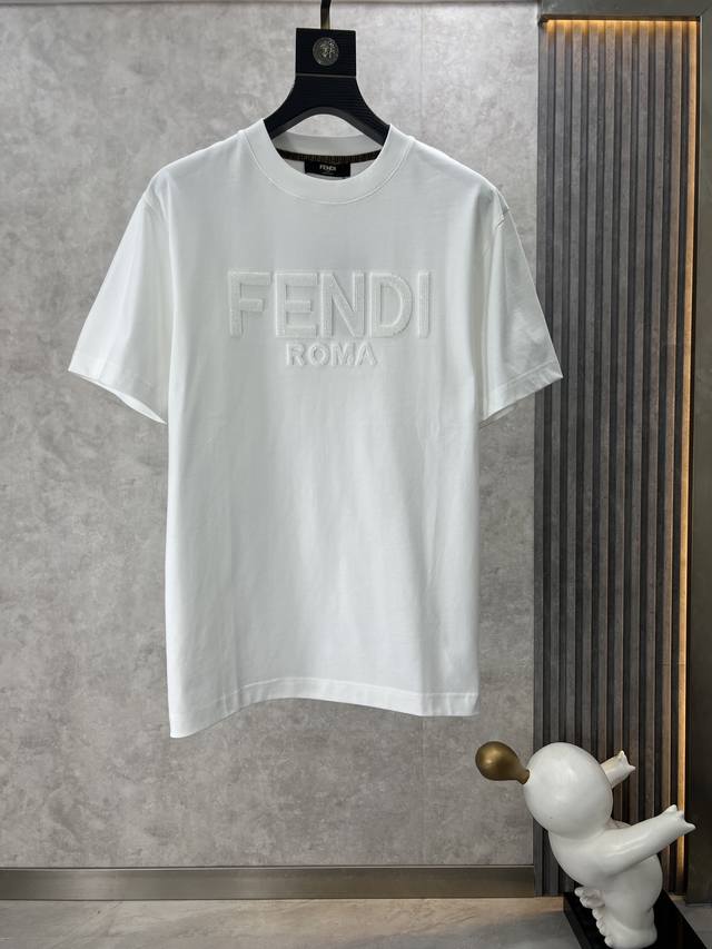 Fendi 芬迪 24Ss春夏新款棉质圆领短袖t恤 罗纹领口 胸前亮片工艺 优质纯棉面料定制 标准版型 三色 男女同款l 码数：S M L Xl Xxl