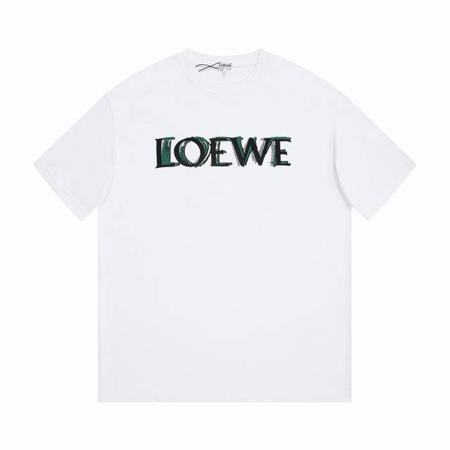 新款上架 Loewe 罗意威24新款印花短袖t恤，纯棉洗水面料，洗水后260克重左右，做工细致，男女同款宽松版型，时尚大气。 颜色：黑 白 尺码：Xssml