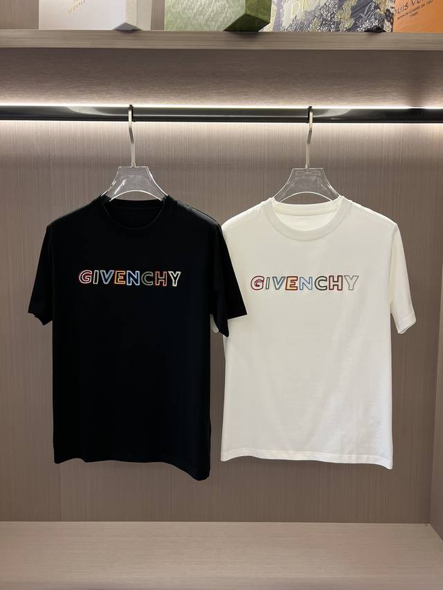 Givenchy 纪梵希 短袖t恤 黑色 24新款 胸前立体彩色logo刺绣 青春时尚款 面料环保透气纯棉，舒爽透气 颜色：黑 白 码数：S-2Xl 码数详情：