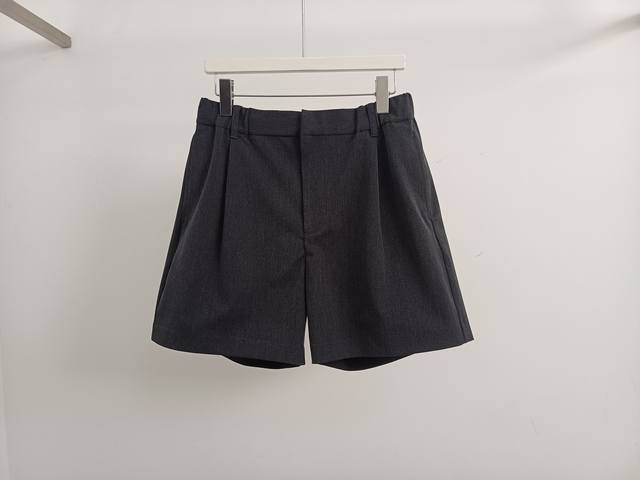 Pra** 夏装新款西裤短裤 羊毛混纺面料 质感舒适 简约百搭 黑色 灰色 44-46-48-80