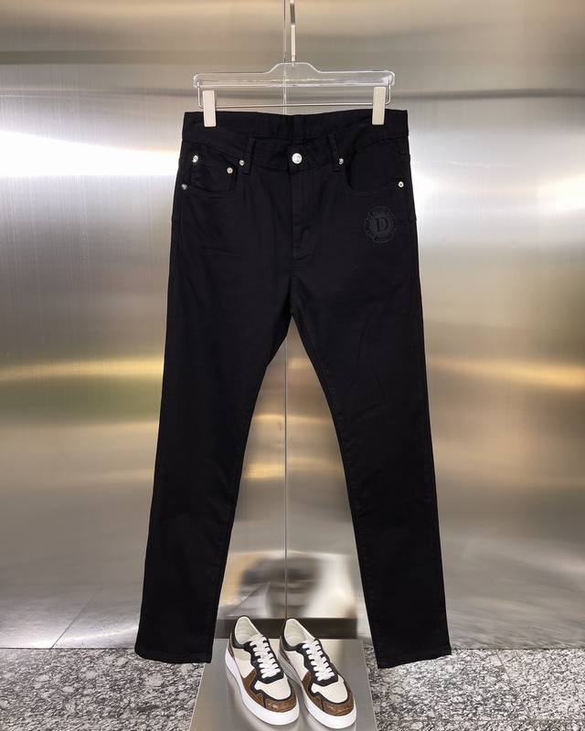 Dior 迪奥 款式：男款工装裤牛仔裤men'S Jeans Size ：30-38 Have35，No37 立体裁剪，好版型，手感柔软，有弹力！