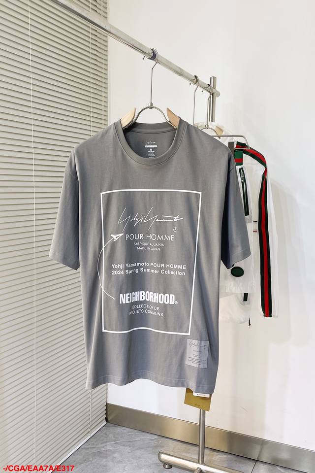 E317 Yohji Yamamoto Neighborhood联名夏装新款 不潮不出街 洗水灰色 宽松圆领纯棉短袖 Logo印花 男女同款 尺码：S-Xl