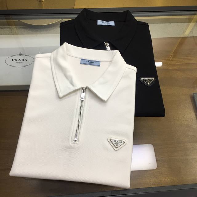 专柜新品 Prad.. S-2Xl 2024最新系列 春夏新款polo短袖衫千万不能错过的时尚！！款p家的polo系列，这款设计师款，上身时尚高级感拉满，本款采