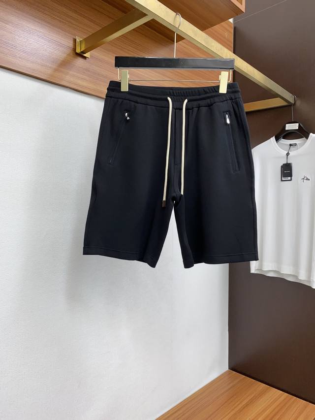 Bc S-2Xl 32配m 爆款来袭新款新品 专柜有售 实体店已极品松紧带休闲短裤专柜原版1:1好货，适合各个年龄段。市场最高版本的欧洲进口面料。舒适柔软亲肤，